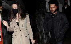 The Weeknd en couple avec Angelina Jolie ?