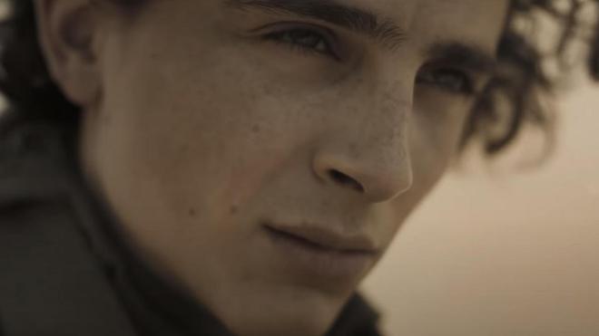 VIDÉO - Des stars, du sable et un ver géant dans la nouvelle bande-annonce de "Dune"