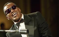 Comment Jamie Foxx s’est-il glissé dans la peau de Ray Charles ?