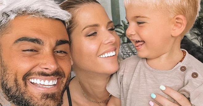 Jessica Thivenin enceinte, Thibault Garcia dévoile une nouvelle photo en famille qui fait craquer la toile