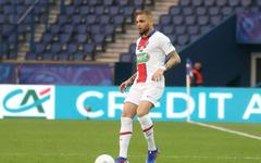 PSG : Lyon lance les discussions avec Paris pour Layvin Kurzawa