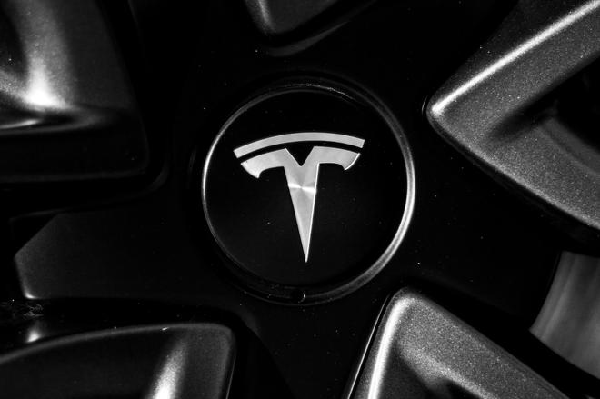 Elon Musk voit l’action Tesla s’envoler au prix de…