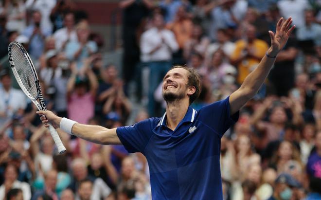 US Open : Daniil Medvedev remporte le tournoi et brise les rêves de Novak Djokovic