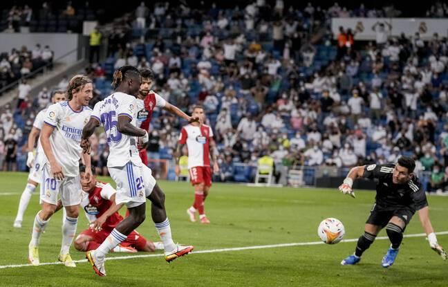 Real Madrid : Eduardo Camavinga buteur pour sa première, Karim Benzema claque un triplé