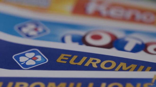 "Ça n'arrive qu'une seule fois dans une vie" : un Parisien remporte 21 millions d'euros à l'EuroMillions