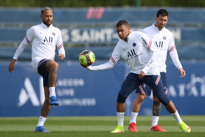 Ligue des Champions : le PSG avec ses trois stars Messi, Neymar et Mbappé à Bruges