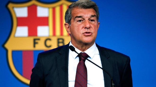 Mercato - Barcelone : Joan Laporta est passé à l’action pour la succession de Koeman !