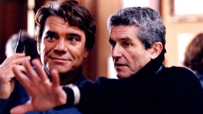 Mort de Bernard Tapie : «Après Johnny et Jean-Paul, je perds mon troisième mousquetaire», réagit Claude Lelouch