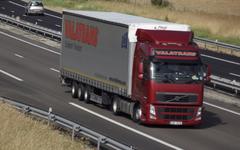 Son camion ne pouvait pas prendre cette zone d’autoroute… ce chauffeur a eu une très mauvaise surprise