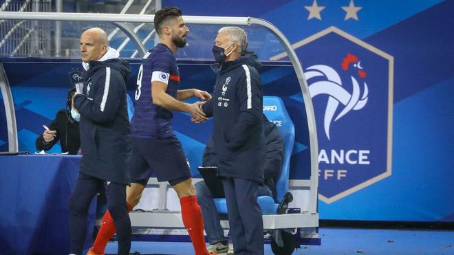 «C’est toujours comme si les médias essayaient de me faire ch...» : Olivier Giroud revient sur son différend avec Mbappé