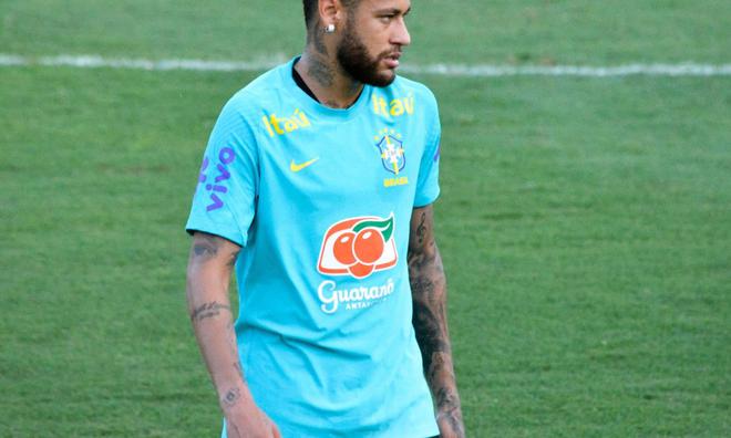 Neymar en « a marre » et sent le déclin arriver, affirme Jussiê