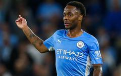 Pep Guardiola surprised by Raheem Sterling’s comments on Manchester City future