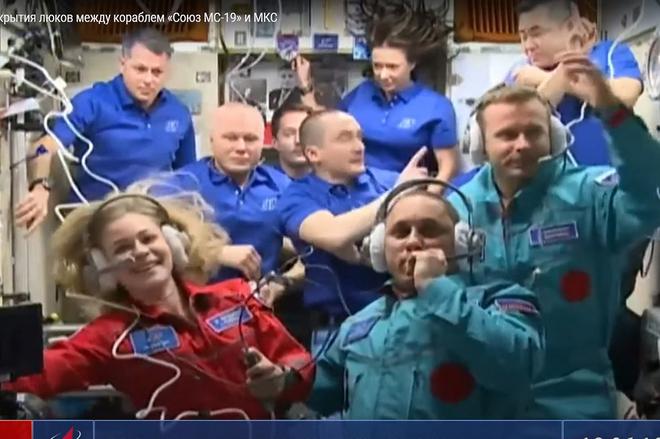 Fin de tournage sur l’ISS, l’équipe russe de retour sur Terre