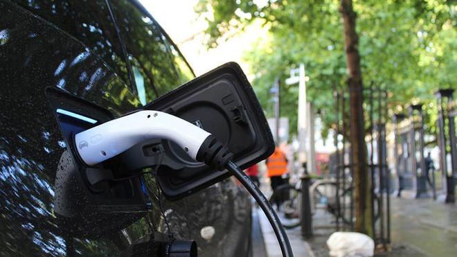 Y aura-t-il vraiment 1 million de bornes de recharge électrique en France fin 2021 ?