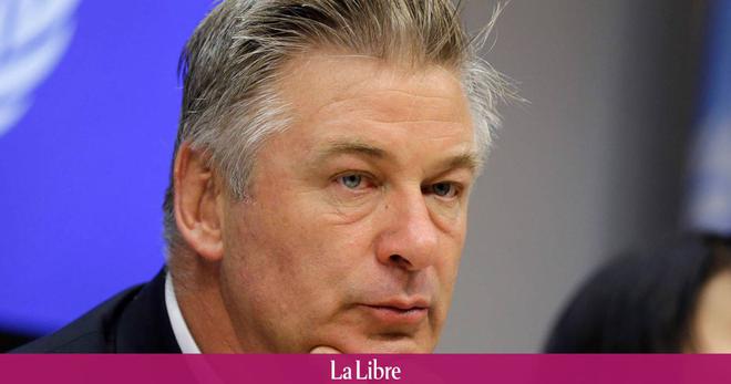 Alec Baldwin voudrait des policiers sur les tournages pour superviser les armes