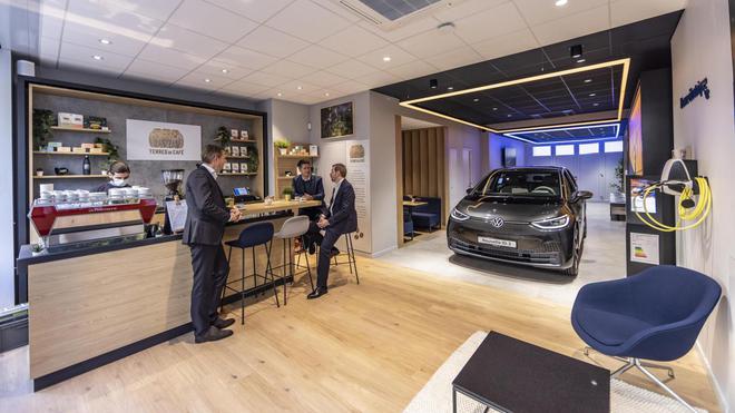 Pour quelles raisons Volkswagen a-t-il ouvert son premier City store de France à Rouen?