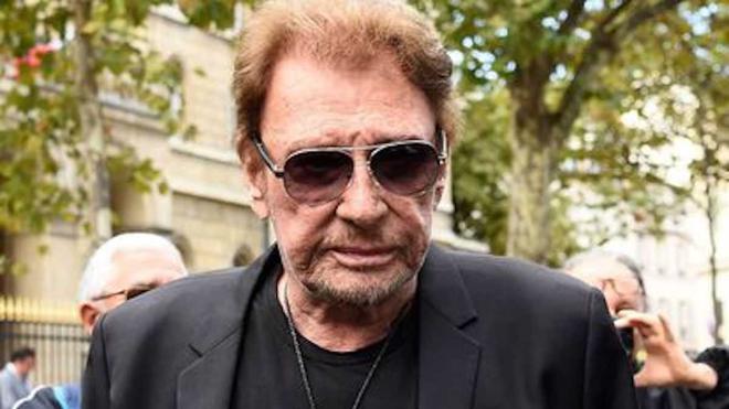 Johnny Hallyday : Une mèche de cheveux se vend cher aux enchères ! incroyable !