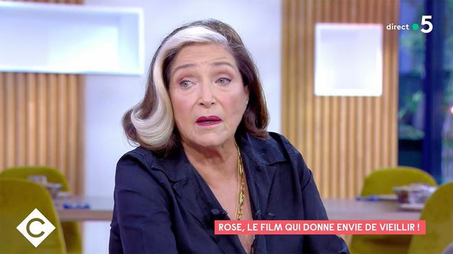 Les téléspectateurs de C à vous bouleversés par le témoignage de l'actrice Françoise Fabian qui raconte les souffrances de son père avant de mourir et défend le droit à l'euthanasie en France