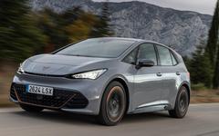 La Cupra Born 100% électrique peut-elle créer la surprise en devenant Voiture de l’année 2022 ?