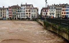 Inondations dans le Sud-Ouest : Bayonne sous les eaux en images