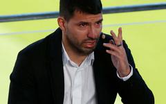 Barça : les adieux déchirants d’Agüero, contraint de prendre sa retraite en raison de problèmes cardiaques