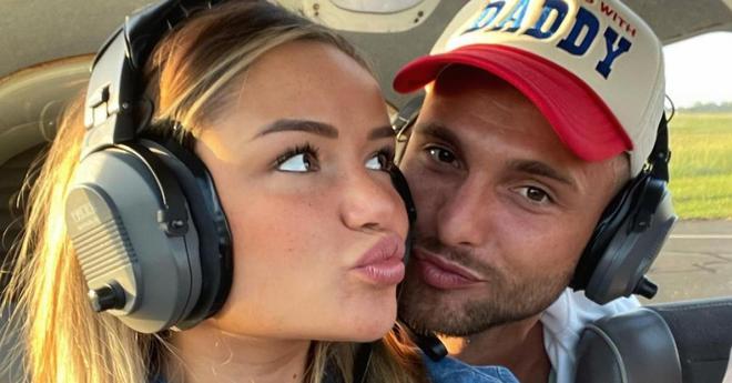 Bastos et Victoria Mehault de nouveau en couple ? Ils ne se quittent plus