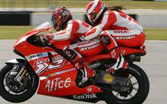 People : la Ducati biplace n’est plus pilotée par Randy Mamola