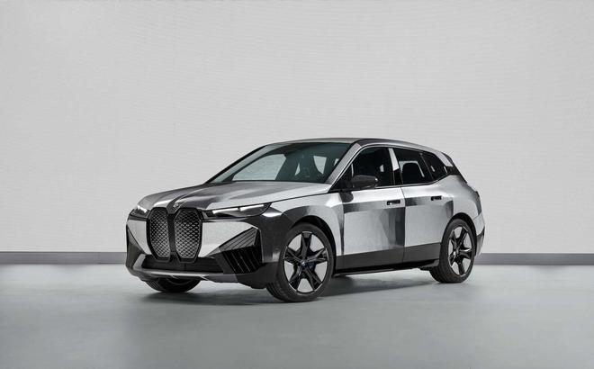 BMW iX Flow : l’incroyable carrosserie E Ink qui change de couleur à la demande