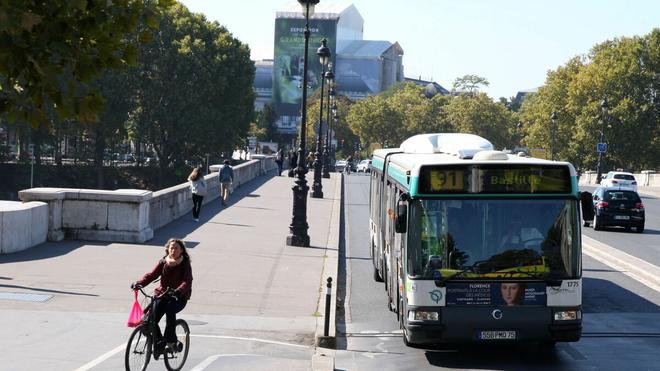 Paris : un chauffeur de bus violemment agressé par un automobiliste place de la Bastille