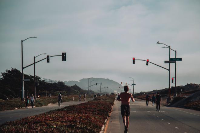 Depuis le début de la pandémie, San Franscisco transforme sa Great Highway en promenade piétonne