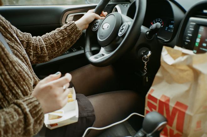 Attention, votre habitacle de voiture est peut-être plus sale que la cuvette de vos toilettes