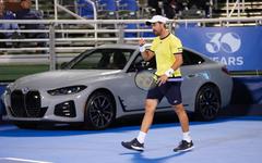 Tennis – Trop proche des joueurs, phares allumés… la BMW sur le court du Delray Beach Open se fait remarquer