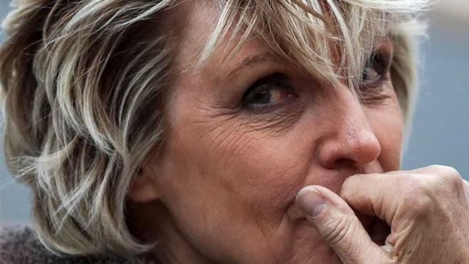 Évelyne Dhéliat terrassée par la mort de Jean-Pierre Pernaut : sa lettre d’adieu déchirante