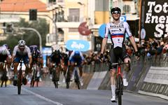 Un Slovène qui en cache un autre : les temps forts de la victoire de Mohoric sur Milan-Sanremo