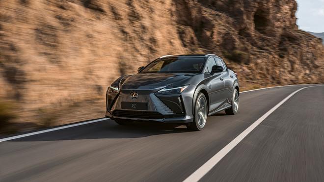 Lexus pourrait bien importer le volant Yoke en Europe avec son RZ 450e