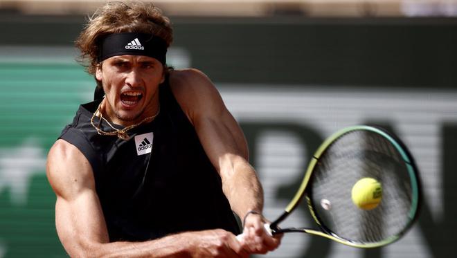 Roland-Garros 2022 : Alexander Zverev premier qualifié en demi-finale après sa victoire contre la pépite Carlos Alcaraz