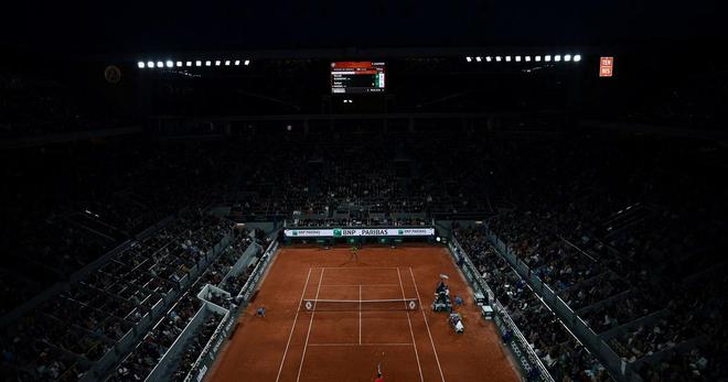 Roland-Garros : «Ça me rend fou»... Les places vides pendant Nadal-Djokovic font bondir les internautes