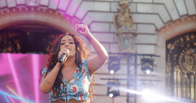 Amel Bent : elle retrouve enfin son mari