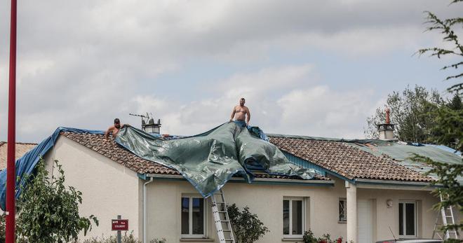 Orages, grêle, vent... Depuis fin mai, les intempéries en France ont coûté 3,9 milliards d'euros