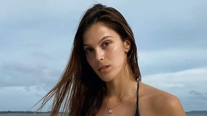 Iris Mittenaere en bikini : l’ex Miss France fait grimper la température sur la Toile !