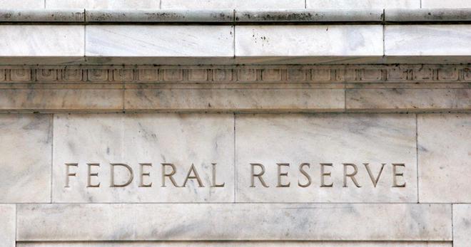 États-Unis : la Fed envisage de nouvelles hausses des taux, mais juge qu'il sera nécessaire «à un moment» de ralentir