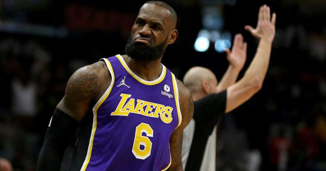 NBA : LeBron James va prolonger jusqu'en 2025 avec les Lakers