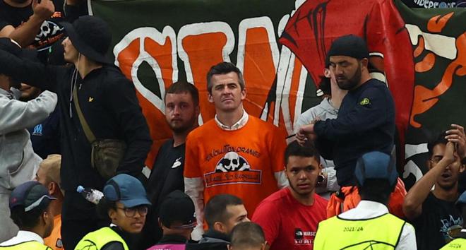 Ligue des champions : Joey Barton s'invite avec les supporters de l'OM à Tottenham et insulte Neymar