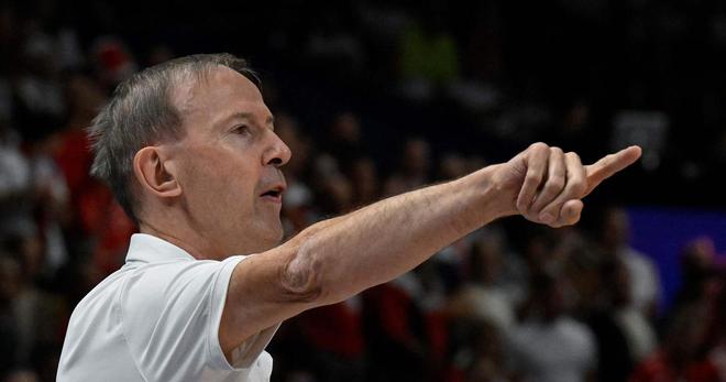 EuroBasket : «On est au devant d'une magnifique opportunité et on veut la saisir», lance Vincent Collet