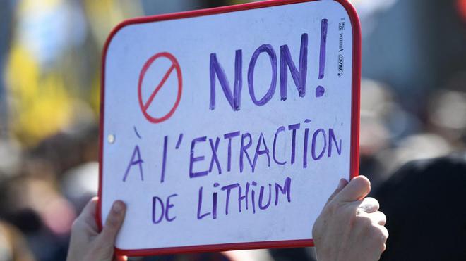 Future première mine de lithium : où trouve-t-on cet "or blanc" en France ?