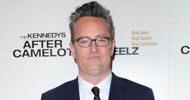 «J'ai dépensé 9 millions de dollars pour tenter de devenir sobre» : Matthew Perry se confie sur sa traversée du désert