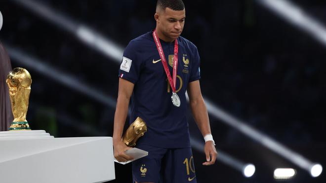 «Aujourd’hui, il est le numéro 1 partout» : Kylian Mbappé, le monde lui appartient