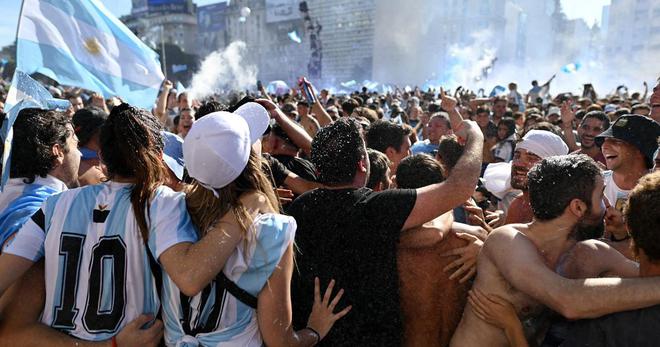 «J’ai failli m’évanouir»: l’Argentine en folie avec sa troisième étoile planétaire