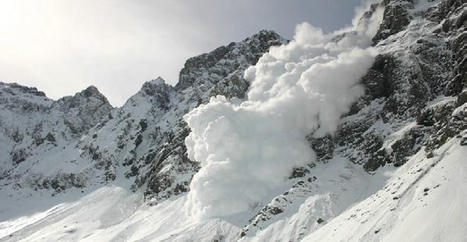 Fort risque de déclenchement d’avalanches au passage de skieurs dans les Alpes du Nord