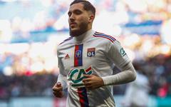 Mercato : le PSG piste le jeune attaquant lyonnais Rayan Cherki